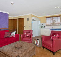 THE BOARDROOM ON BANKSIA - 11 Banksia Ave Bonny Hills - Accommodation in Bendigo