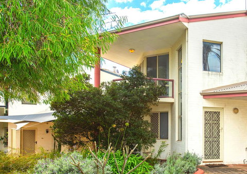 The Burswood Townhouse - Accommodation in Bendigo 3