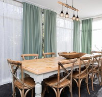 The Byng House Grand and Central Entertain 12 - Accommodation in Bendigo