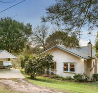 The Caretakers Cottage - Accommodation in Bendigo