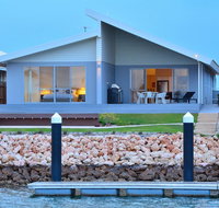 The Carnarvon Luxury Canal Home - Accommodation in Bendigo