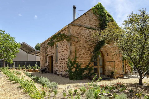 The Chapel - Accommodation in Bendigo 0