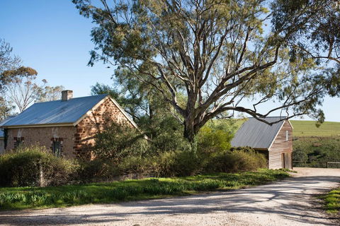 The Cottage At Riverside Farm - Accommodation in Bendigo 0