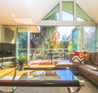 The Glass Pinnacle - Accommodation in Bendigo