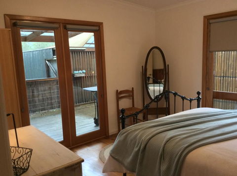 The Green Room Wattle Glen - Accommodation in Bendigo 3