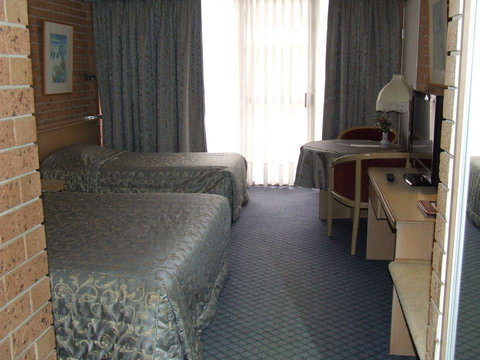 The John Hunter Motel - Accommodation in Bendigo 2