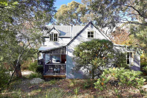 The Lodge - Accommodation in Bendigo 0