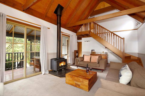 The Lodge - Accommodation in Bendigo 1
