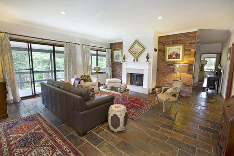 THE MAPLES - Accommodation in Bendigo 1