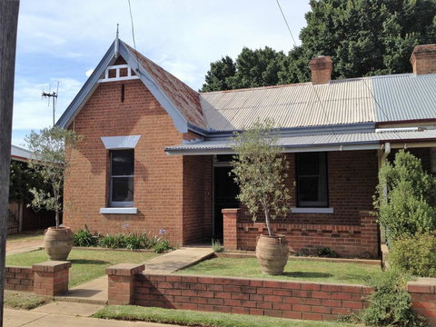 The Olives - Accommodation in Bendigo 0