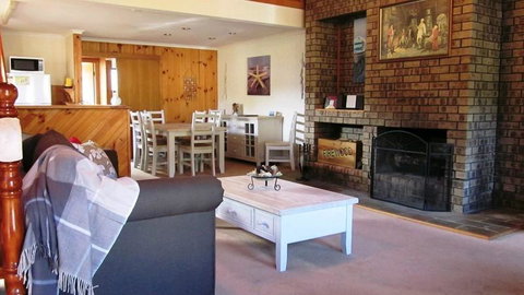 The Retreat On Matthew - Accommodation in Bendigo 0