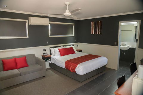 The Rocks Motel - Accommodation in Bendigo 1