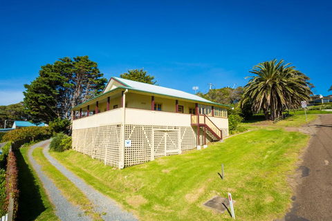 The Seamist Cottage - Accommodation in Bendigo 1