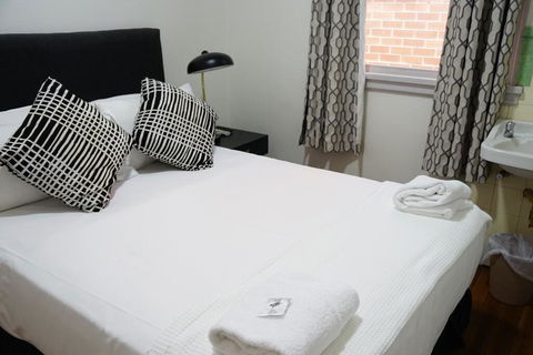 The Tamworth Hotel - Accommodation in Bendigo 2
