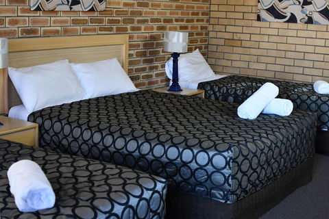 The Town House Motor Inn - Accommodation in Bendigo 3