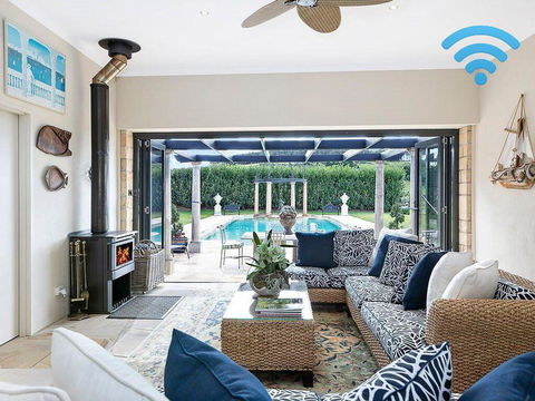 The Villa @ Linden Hall Highlands Luxury - Accommodation in Bendigo 0