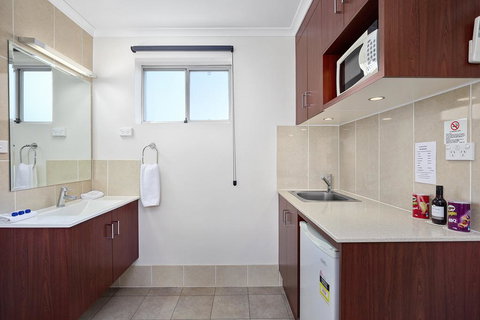 Thunderbird Motel Yass - Accommodation in Bendigo 3