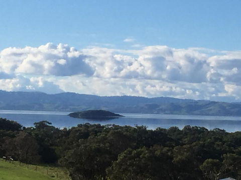 Tidal Dreaming Seaview Cottages - Accommodation in Bendigo 3