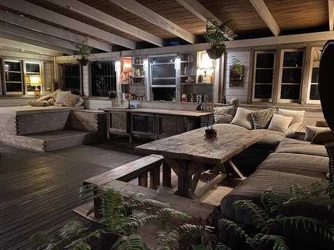 Treehouse On Plantation - Accommodation in Bendigo 2