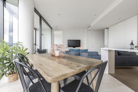 Unbridled City & River Views - Accommodation in Bendigo 2