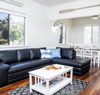 Urangan Harbour Cottage - Accommodation in Bendigo