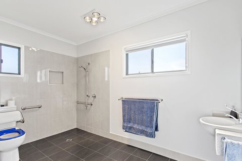 Valley Cabins By The Creek - Accommodation in Bendigo 3