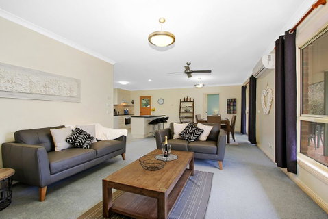 Valley View Townhouse - On The RAIL TRAIL - Accommodation in Bendigo 0