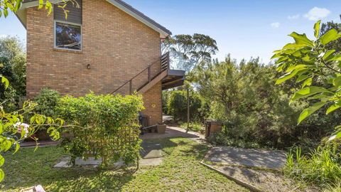 VIEWS AT MCCRAE..... - Accommodation in Bendigo 2