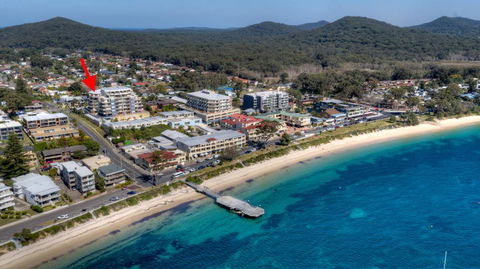 Views, Views & More Views, Sub-Penthouse In Shoal Bay - Accommodation in Bendigo 3