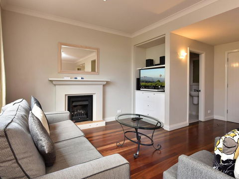 Villa 2br Nebbiolo Resort Condo Located Within Cypress Lakes Resort (nothing Is More Central) - Accommodation in Bendigo 2