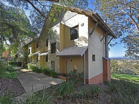 Villa 2br 540 Greenview Resort Condo Located Within Cypress Lakes Resort Nothing Is More Central - Accommodation in Bendigo 3