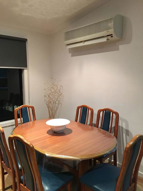 Villa By The Lake - Accommodation in Bendigo 3