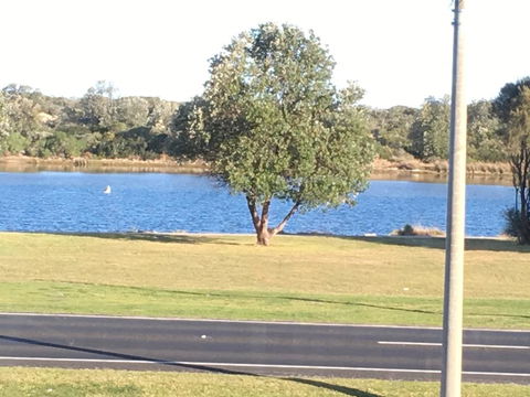 Villa By The Lake - Accommodation in Bendigo 0