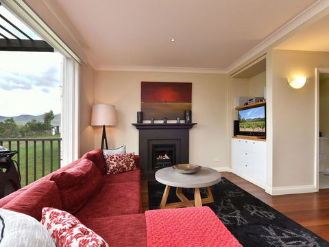 Villa Executive 2br Moscato Resort Condo Located Within Cypress Lakes Resort (nothing Is More Central) - Accommodation in Bendigo 3
