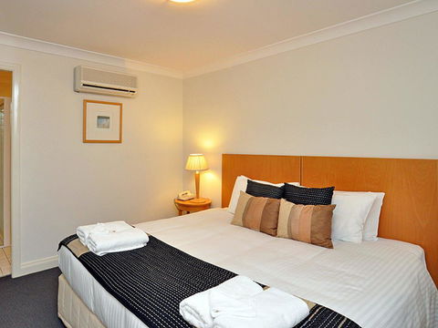 Villa Executive 2br Valley Views Resort Condo Located Within Cypress Lakes Resort (nothing Is More Central) - Accommodation in Bendigo 3