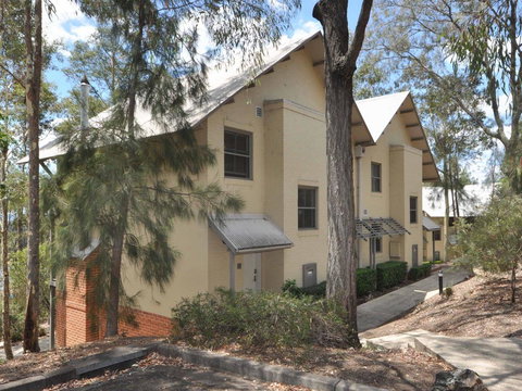 Villa Joie De Vie Located Within Cypress Lakes - Accommodation in Bendigo 2