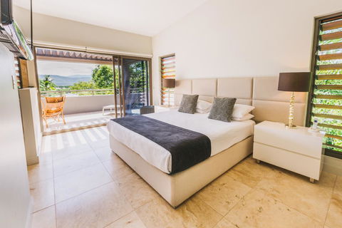 Villa Mercedes - Luxury Holiday Villa - Accommodation in Bendigo 0
