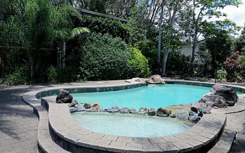 Villa Noosa Hotel - Accommodation in Bendigo 2