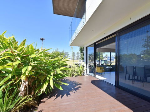Villa Sorrento Waterside At Trinity Point - Accommodation in Bendigo 2