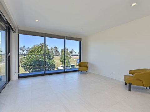 Villa Sorrento Waterside At Trinity Point - Accommodation in Bendigo 3