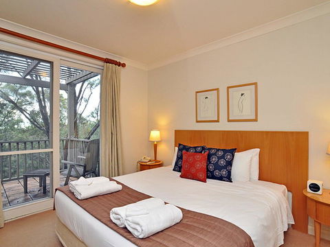 Villa Spa Executive 1br Merlot Resort Condo Located Within Cypress Lakes Resort (nothing Is More Central) - Accommodation in Bendigo 0