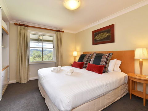 Villas Venticuatro (Sleeps 24) Resort Condos Located Within Cypress Lakes Resort (nothing Is More Central) - Accommodation in Bendigo 3