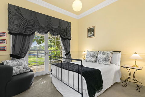 Vinden Estate Homestead - Accommodation in Bendigo 3