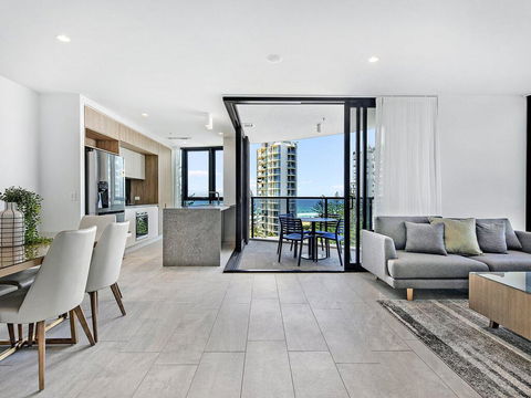 Vue Broadbeach Private 2 Bed Ocean View - Accommodation in Bendigo 1