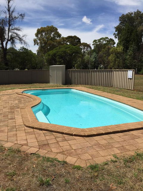 Wagon Wheel Motel & Units - Accommodation in Bendigo 3