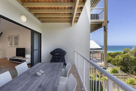 Wake Up To Ocean Views In Stylish Comfort - Accommodation in Bendigo 3