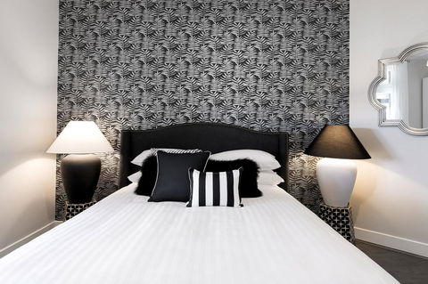 Walk Everywhere In The City From A Historic Home - Accommodation in Bendigo 0