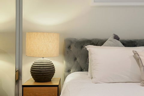 Walking To Darling Harbour, ICC,QVB, Shopping Mall - Accommodation in Bendigo 2