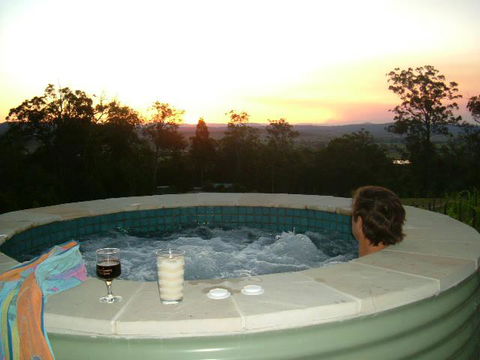 Wallaby Ridge Retreat - Accommodation in Bendigo 0