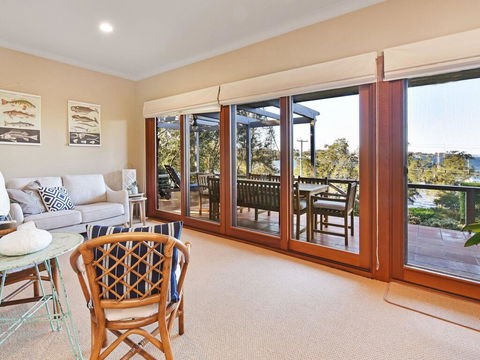 Wangi Waterfront Delight 4br Waterfront Reserve Home - Accommodation in Bendigo 2